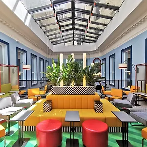 vizitați hotelul